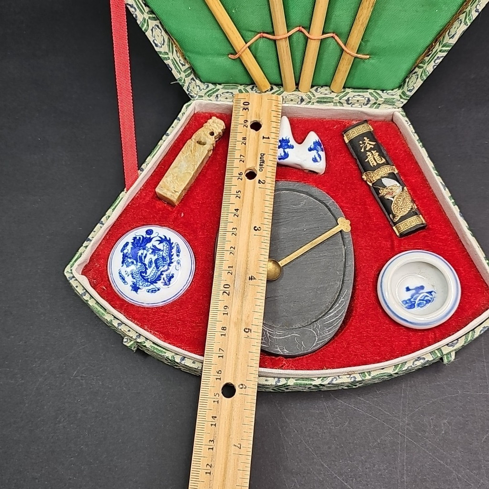 Chinese Calligraphy Set - Picture 12 of 14